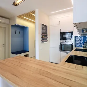 https://154-cozy-apartment-nearby-with-central-railway-station.hotels-of-kiev.com